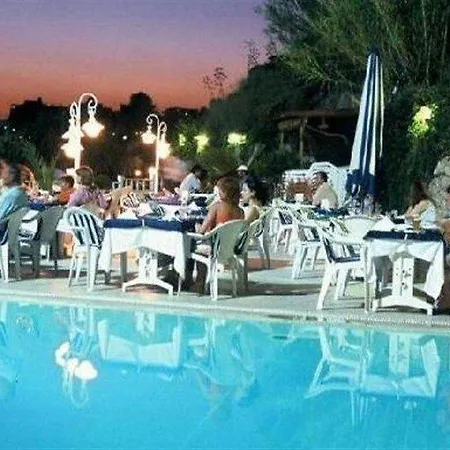 Club Delfin Hotel 4*